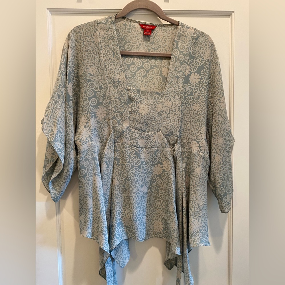 Beautiful silk Sundance blouse